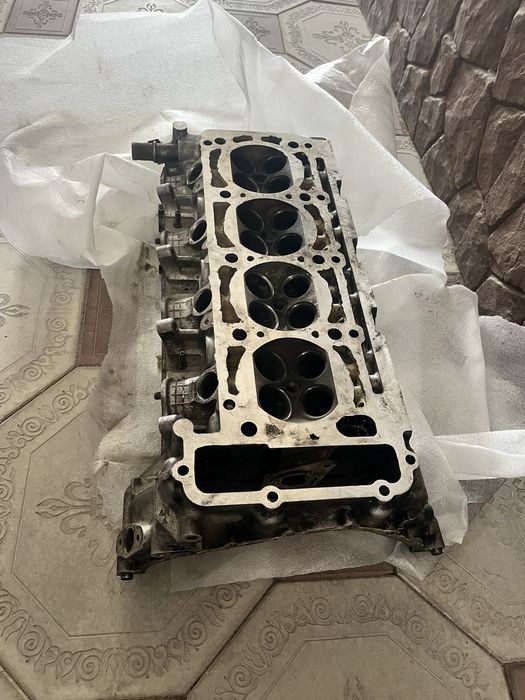 Головка мерс 2.2 111 даигатель