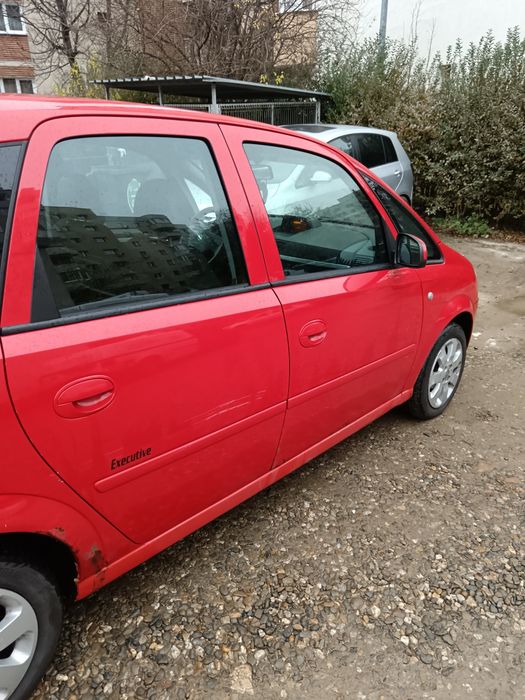 Vând Opel meriva