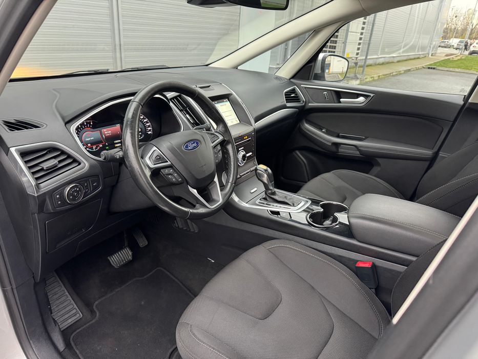 Ford s- max  an 2017