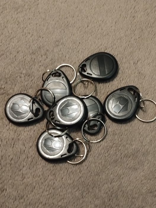 Копиране на чипове за входни врати, асансьори