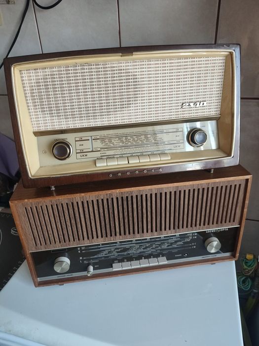 Radio lampi vechi Grundig