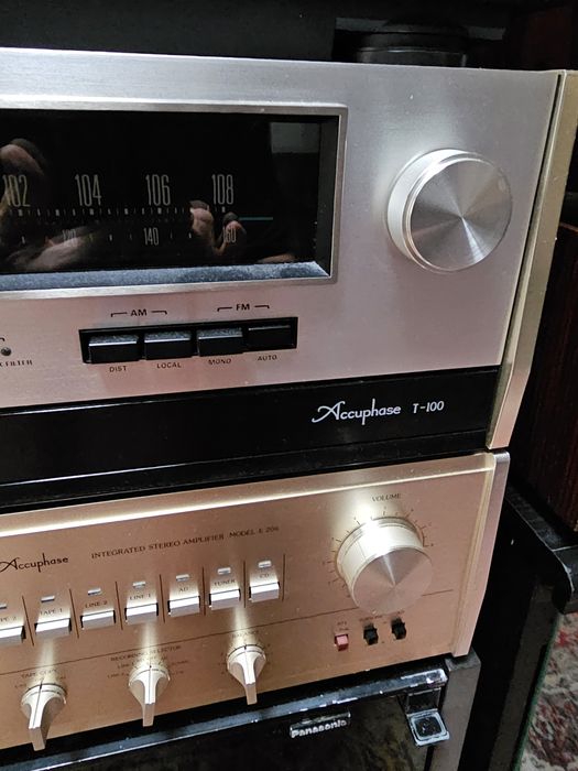 Amplificator integrat  Accuphase  E206