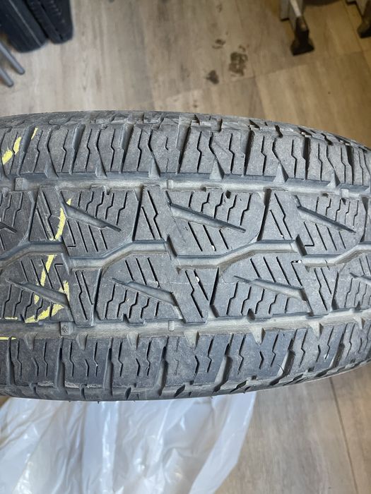 Продавам гуми 235/65/17