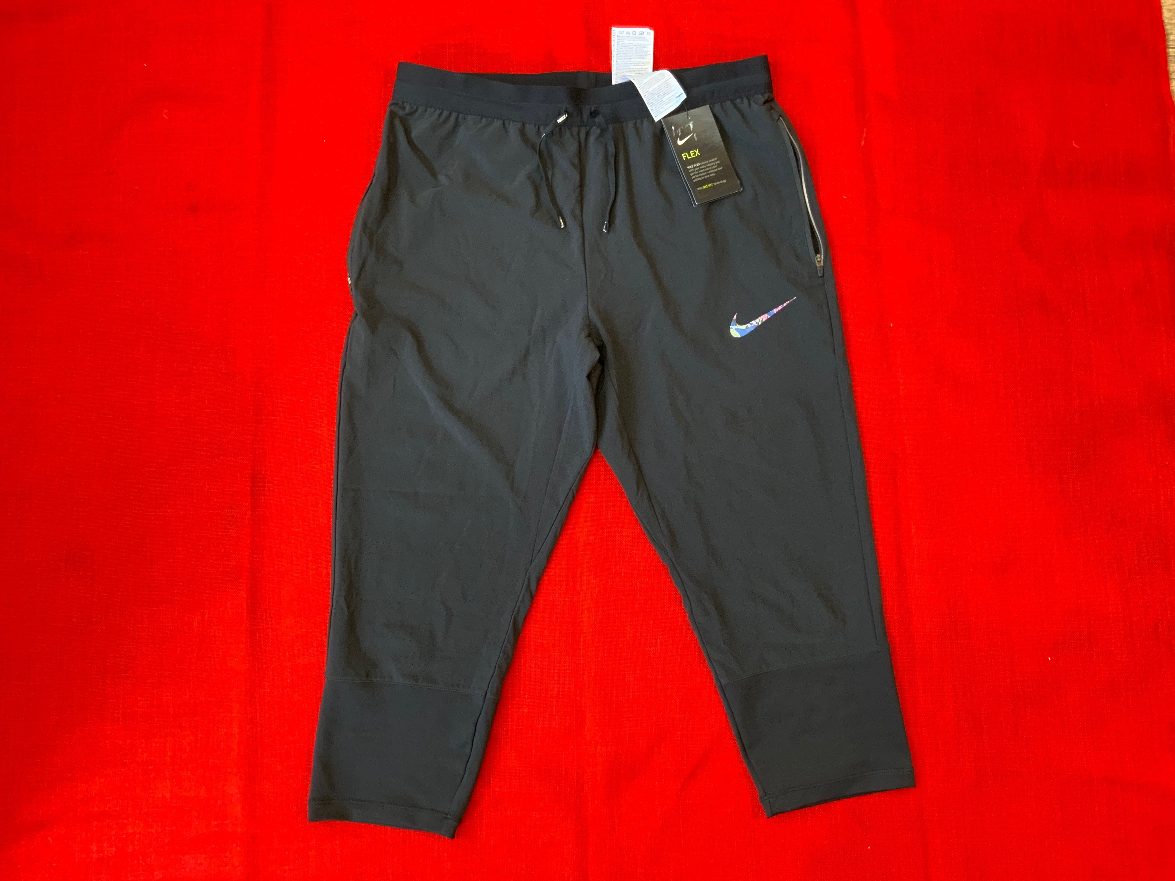 Nike-оригинална долница за бягане размер м