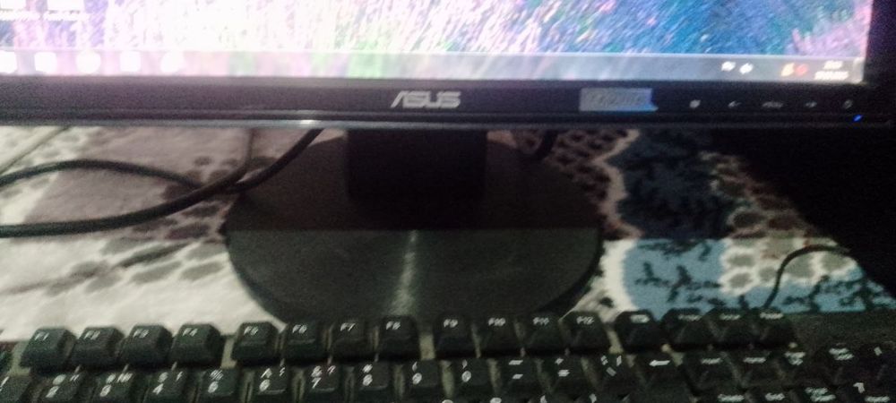 ASUS sistemali blokini chenebro