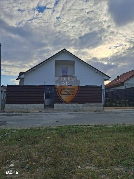 Casa P+M, Valul lu Traian, 210 mp teren 256 mp, deschidere 15 mp, semi