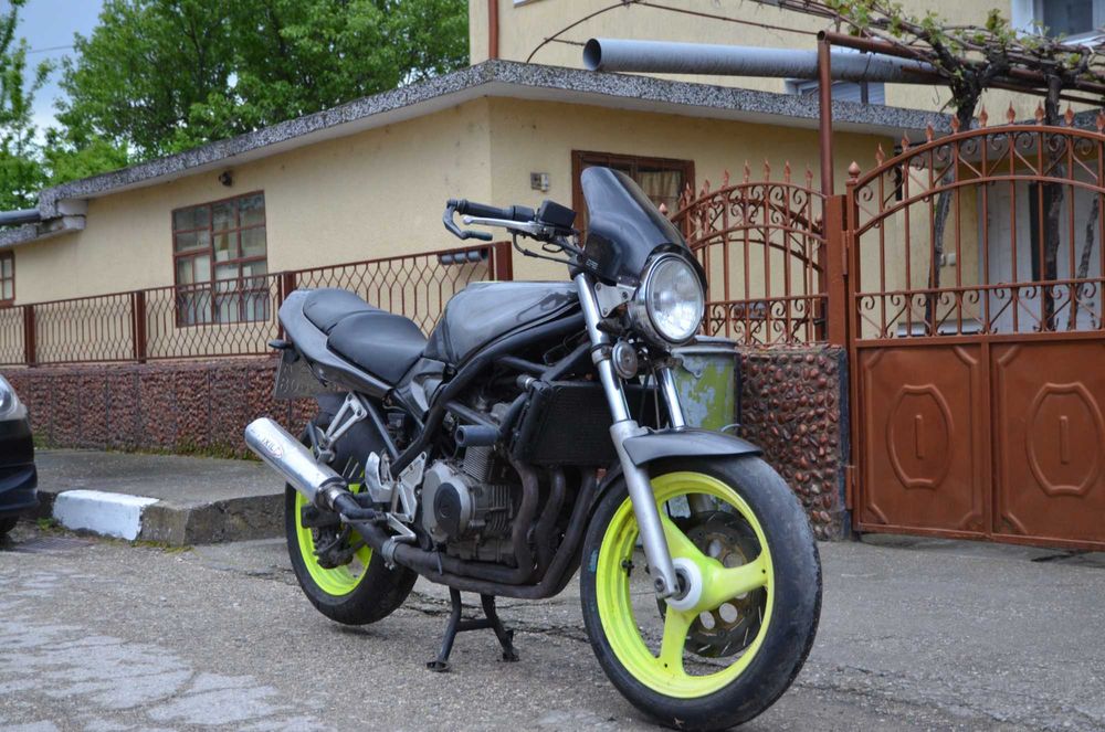 Suzuki bandit 400