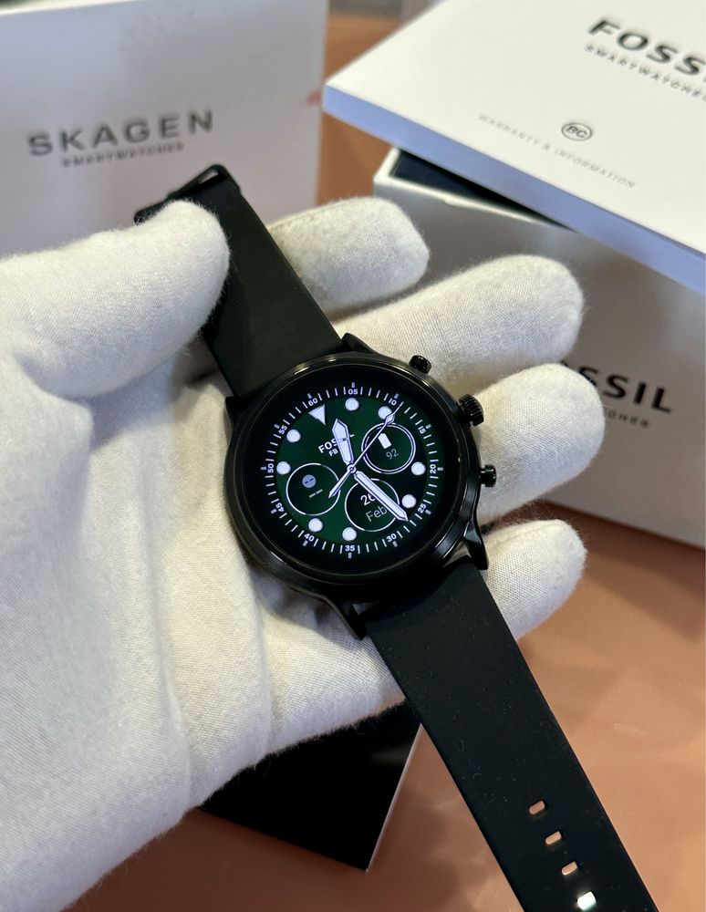 Смарт часовник Fossil Gen 5 Carlyle HR НАМАЛЕН