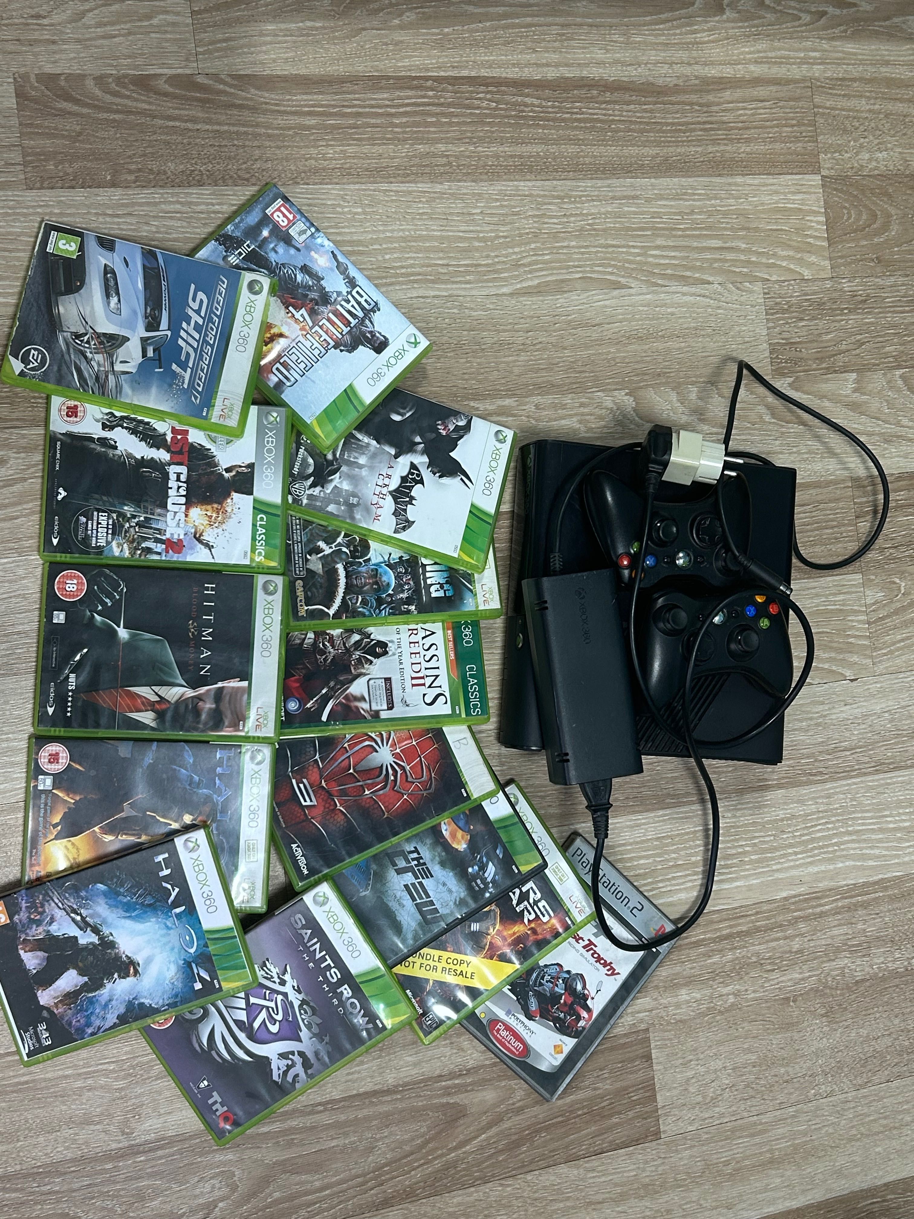 Xbox360 със един джойстик и 14 игри