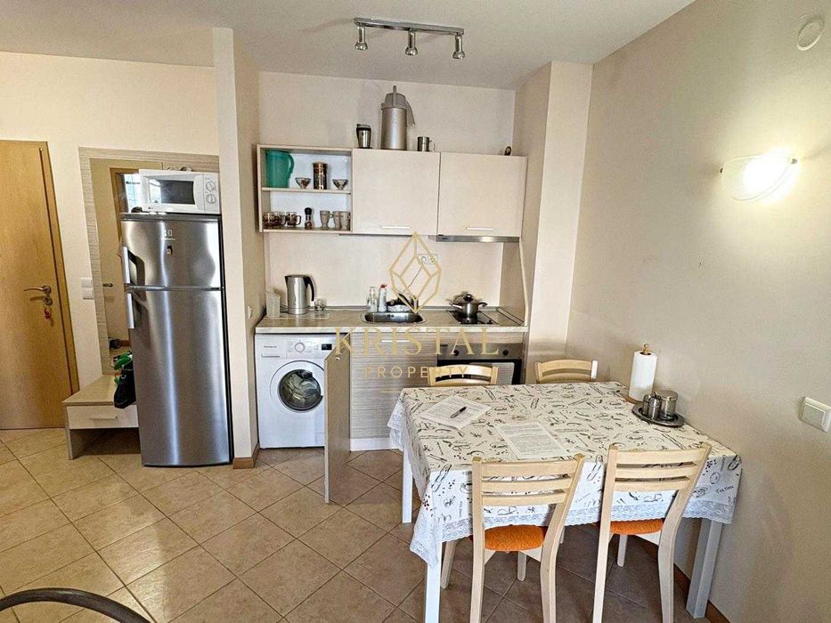 Продава се Двустаен апартамент в к.к. Слънчев бряг - 50 кв.м за 1820 €/кв.м - Снимка #2