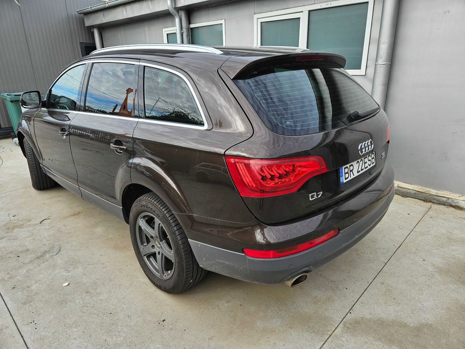 AUDI Q7 motor defect