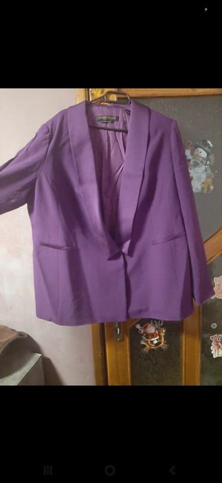 Vind compleu  de ocazie de culoare  mov mărime  54/56superb mărime  54