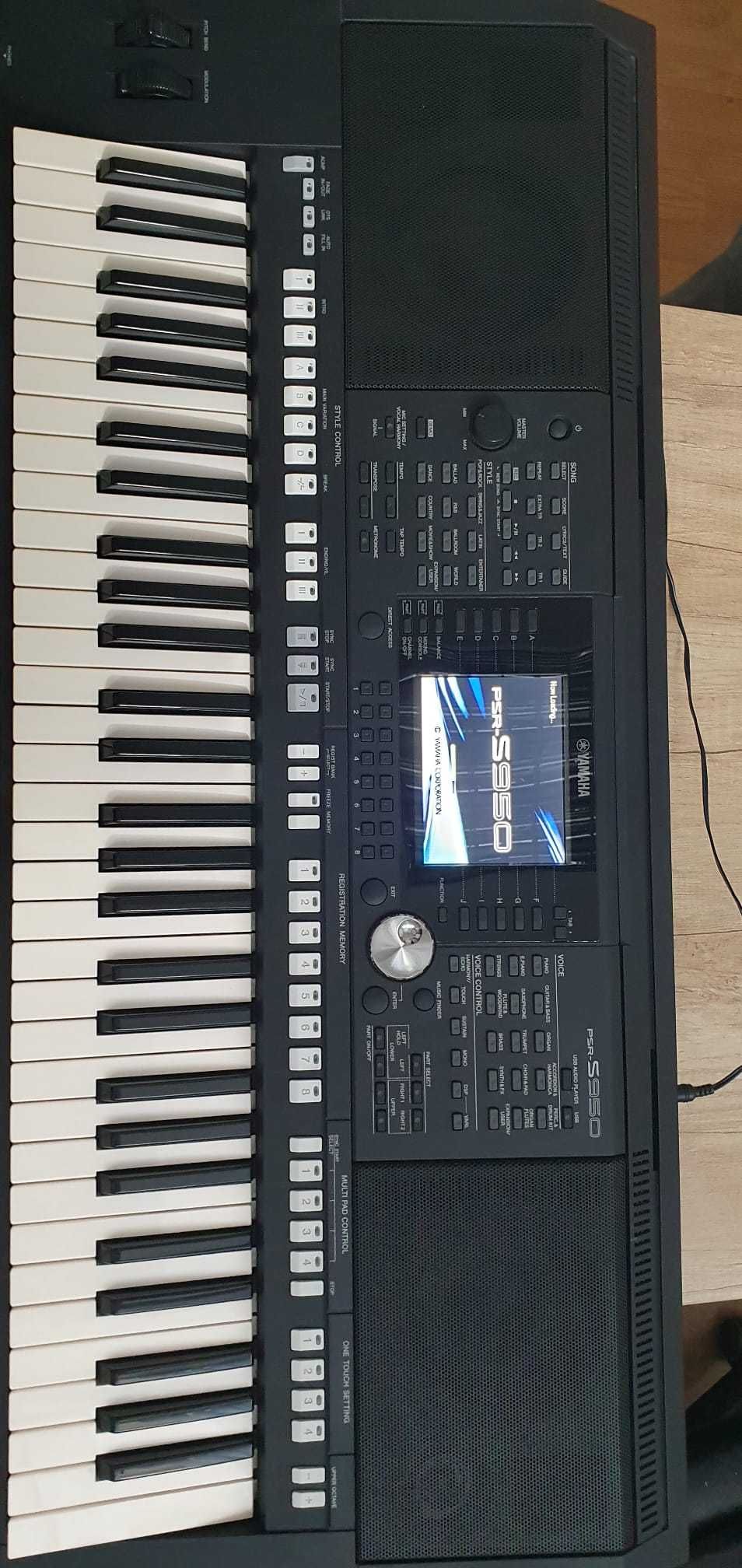 orga YAMAHA PSR S950