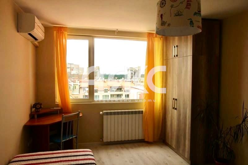 Тристаен обзаведен апартамент под наем  в кв. Студентски град