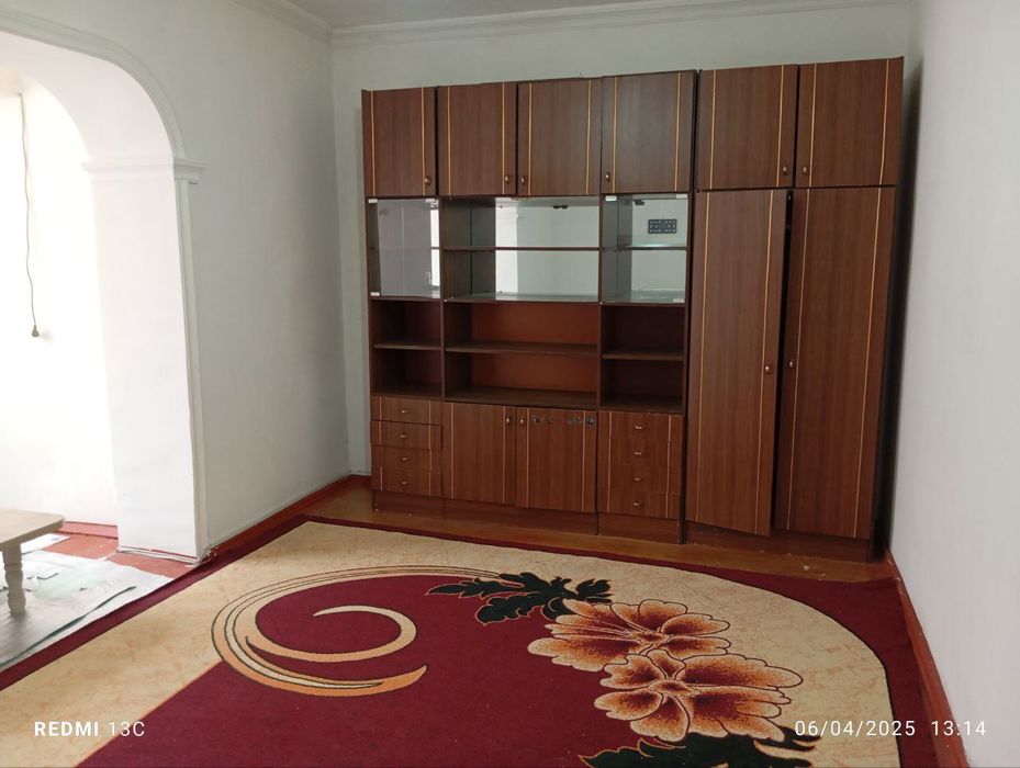 Samarqand 8mart Timur shox toʻyxonani oldida 3xona,2етащ