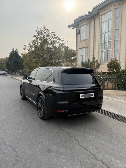 Li 9 ULTRA Xolati idyal