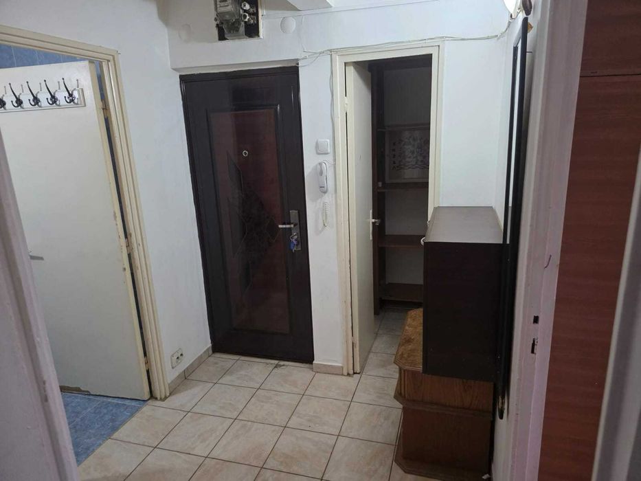 Particular inchiriez ap2 camere metrou Eroii Revolutiei exclus agentii