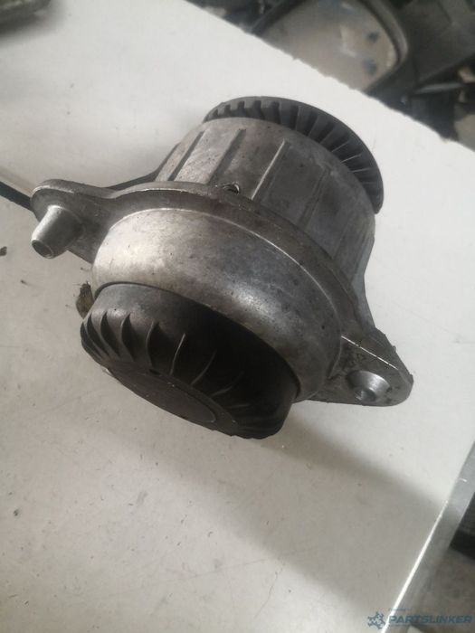 Tampon motor dreapta MERCEDES-BENZ S-CLASS (W222, V222, X222) [ 2013 - > ] S 350 BlueTEC / d (OM 642.861) 190KW|258HP OEM A2222407617