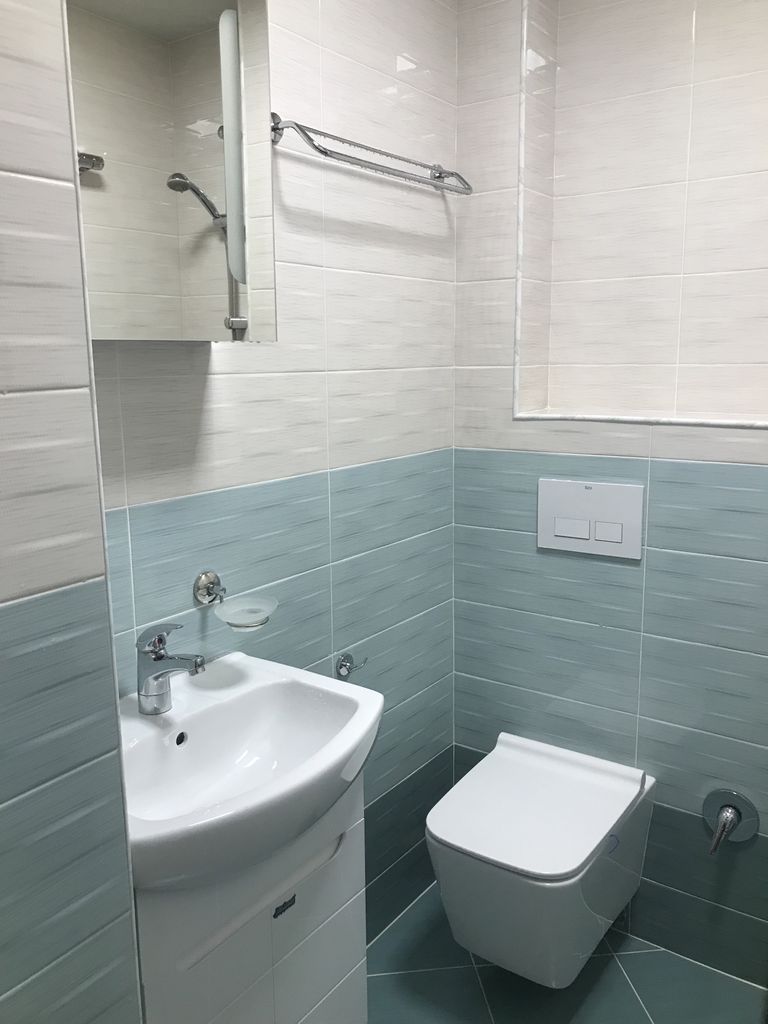 Продава се Двустаен апартамент в Перник, Център - 54 кв.м за 1482 €/кв.м - Снимка #2