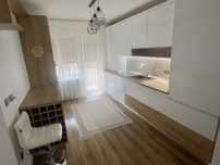 Închiriez apartament cu doua camere PRIMA SHOPS  cu loc de parcare