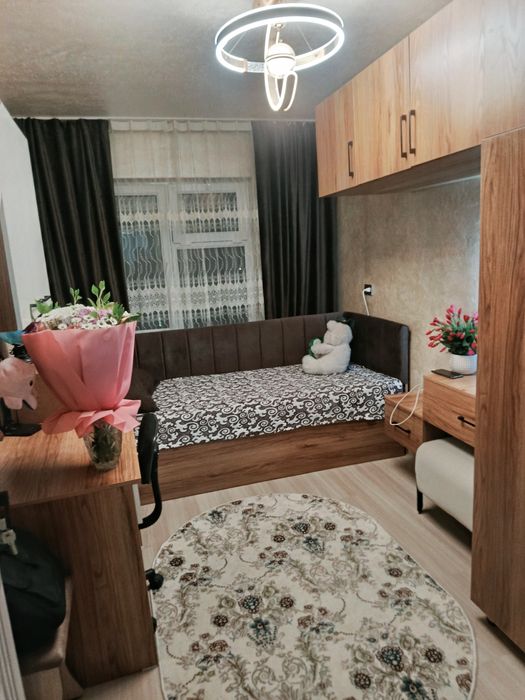 Срочно продаётся 3/3/5 ,Балкон 2на6, Ул.Корасу,ор-р Парвоз ресторан, Д