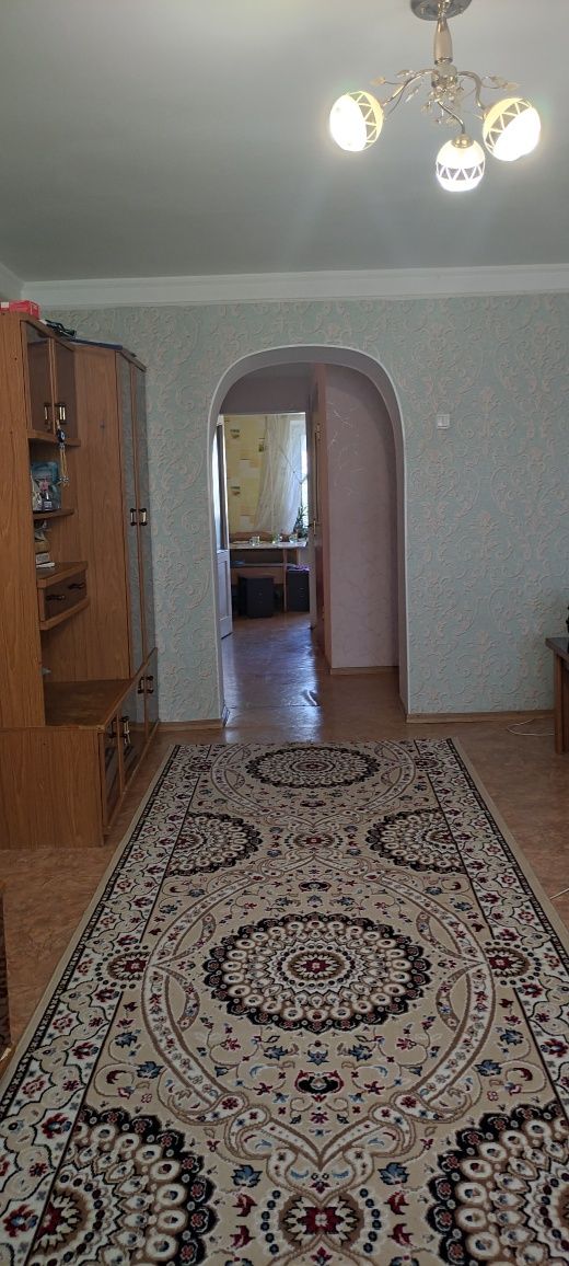 3 ком 4 эт.,НЕ УГЛОВАЯ, кирпич,ЦЕНТР