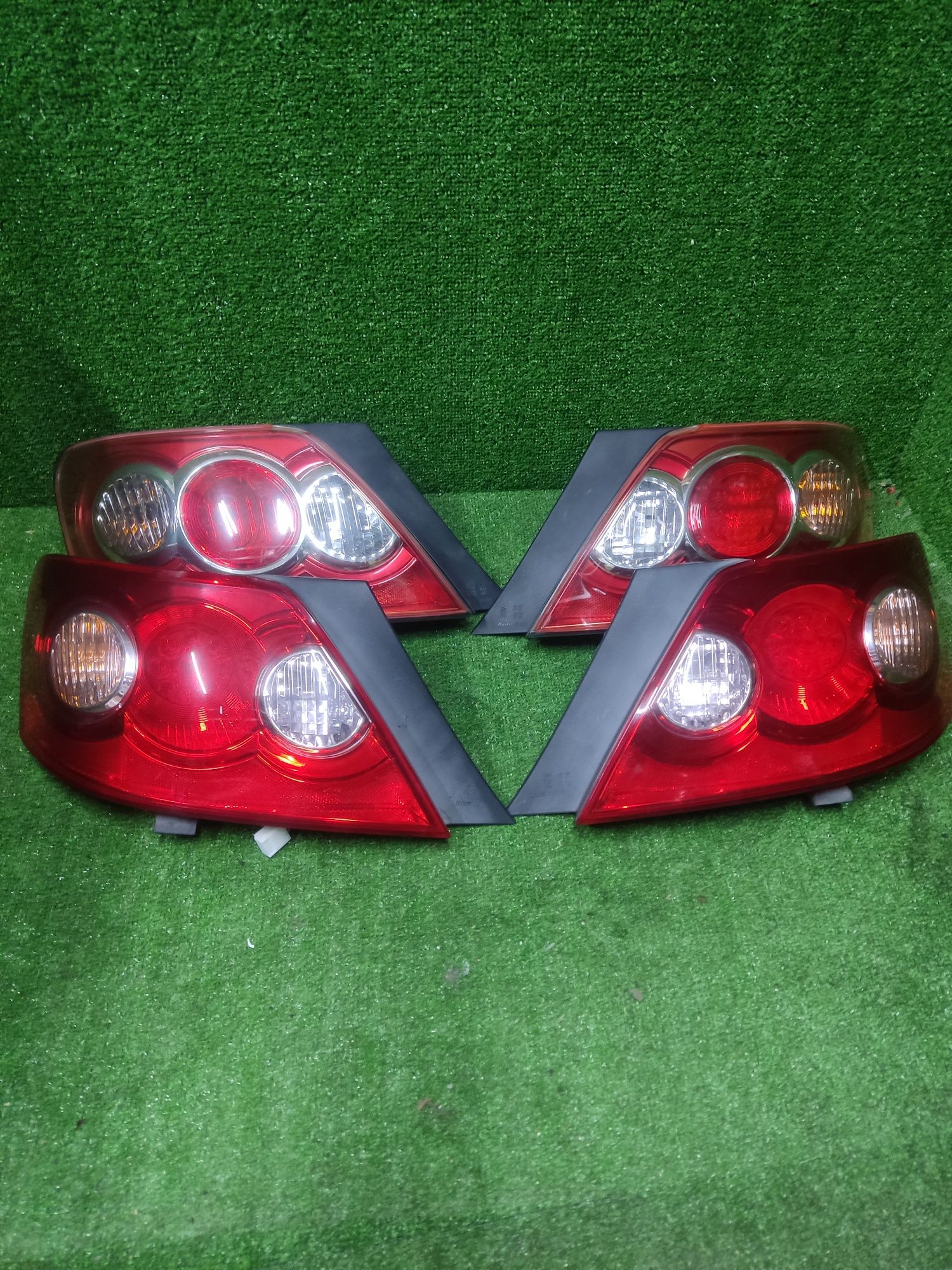 Toyota Mark X задние фонари фонарь оригинал
