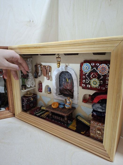 Двор и комната востока в миниатюре.