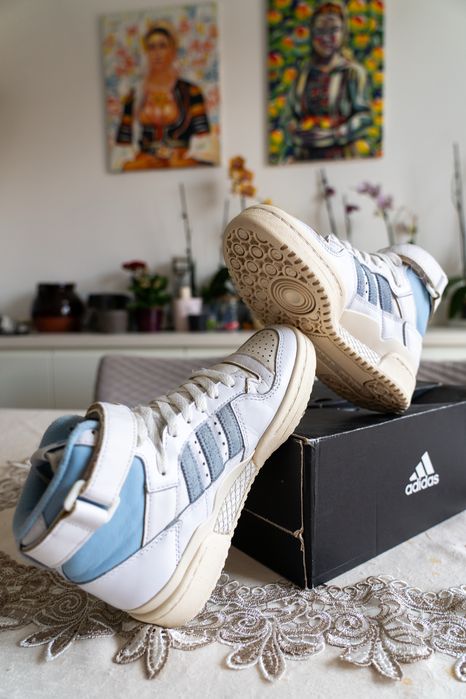 Обувки Adidas 37
