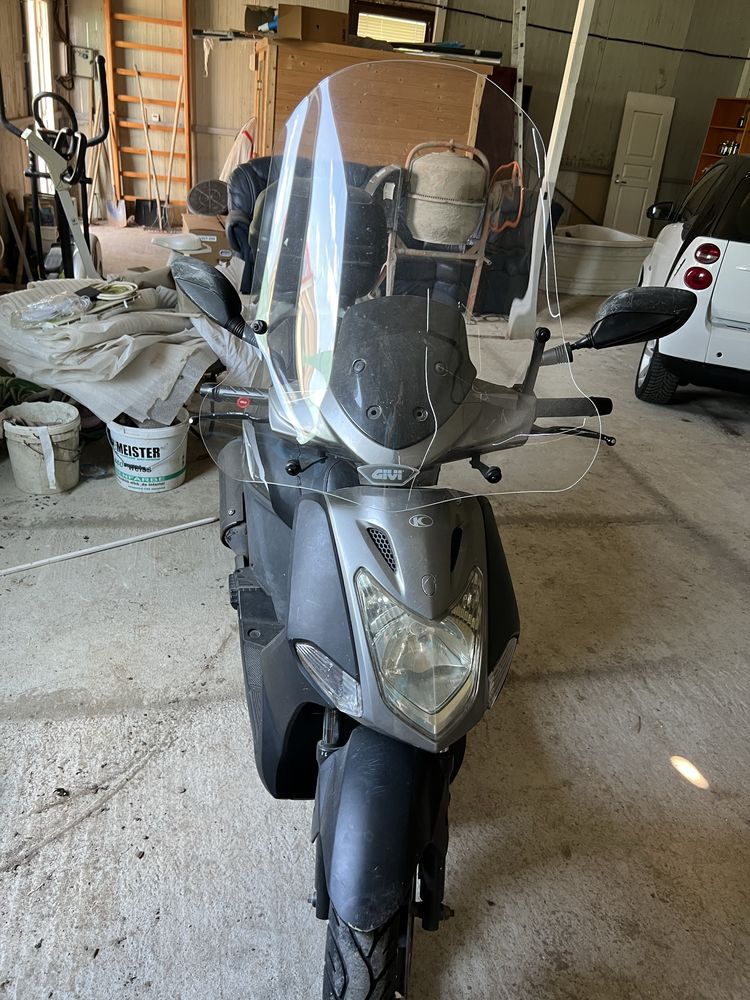 Vand scuter  Kymko Agility 125cc