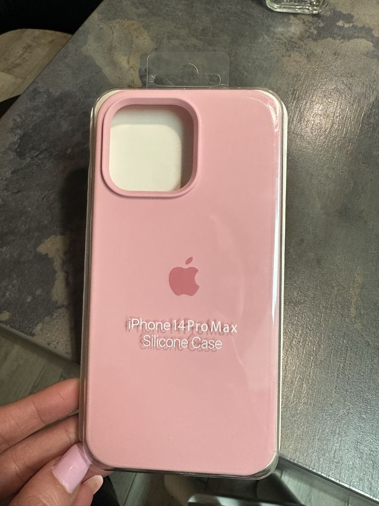 Husă iPhone 14 Pro Max nouă roz pudra la fel ca cea originală