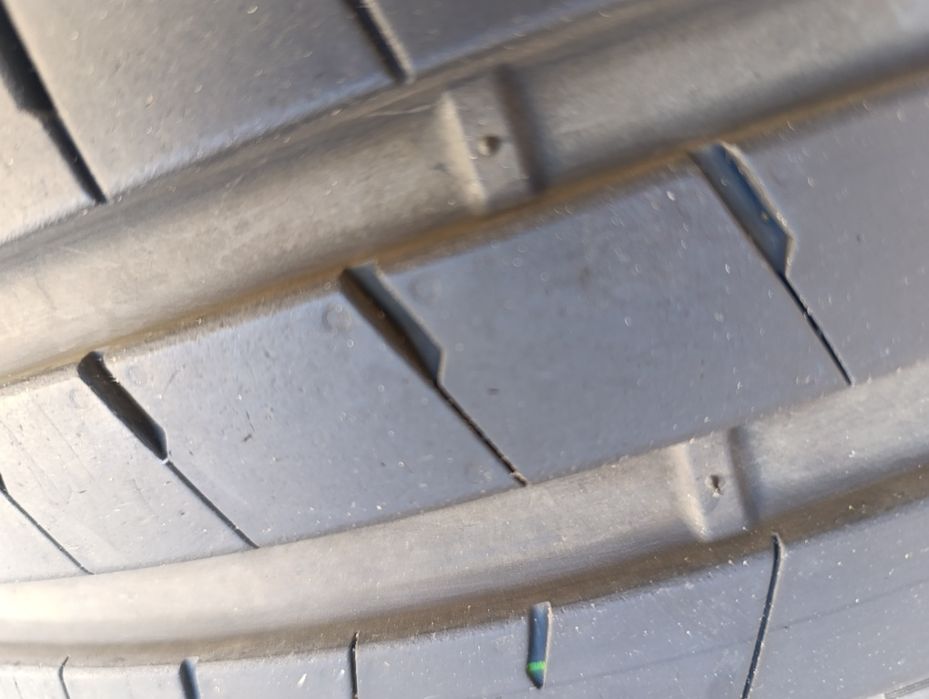 Летни гуми Kumho 265/35/20 dot 2025