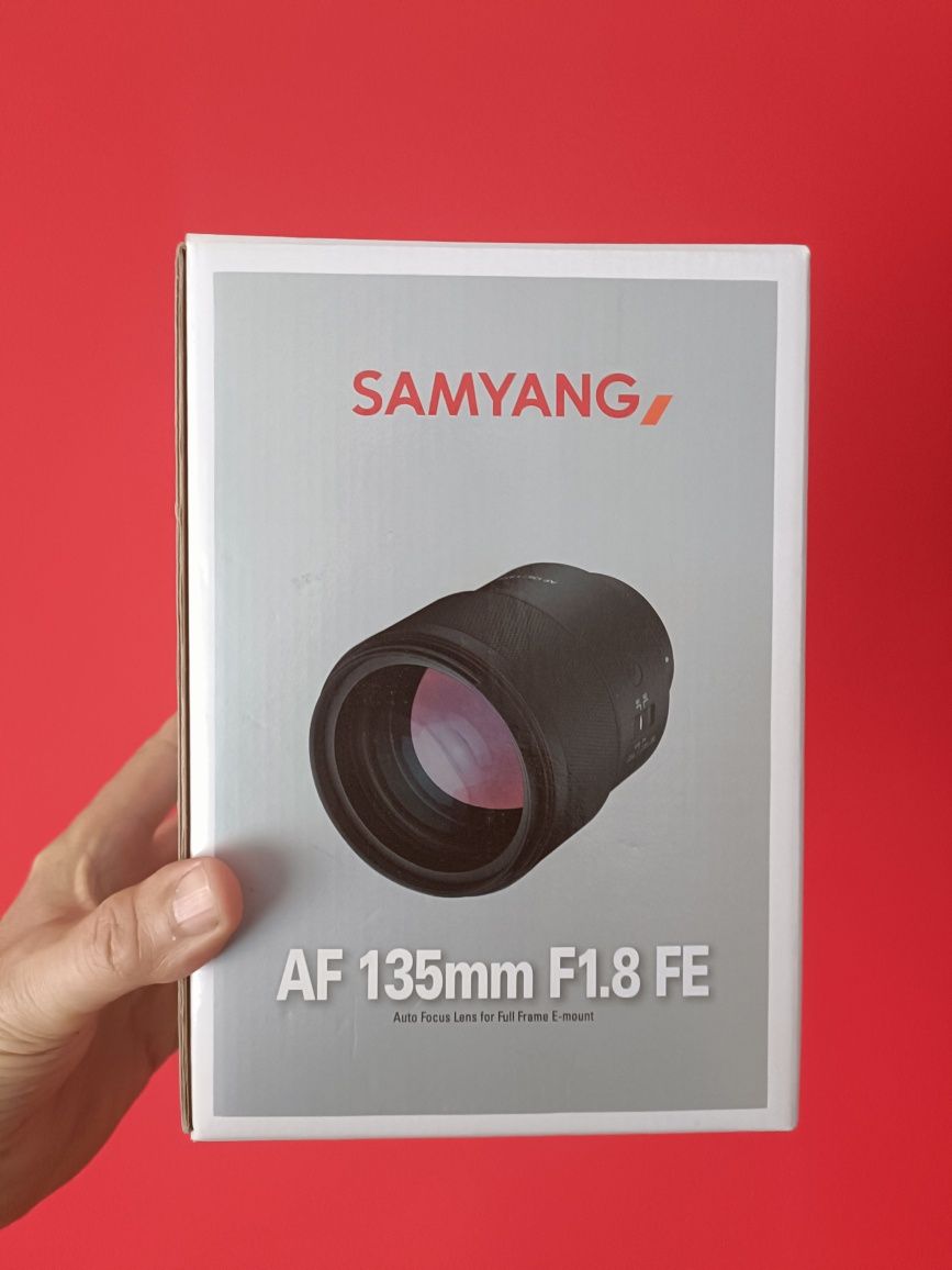 Samyang 135mm F 1.8 pentru Sony