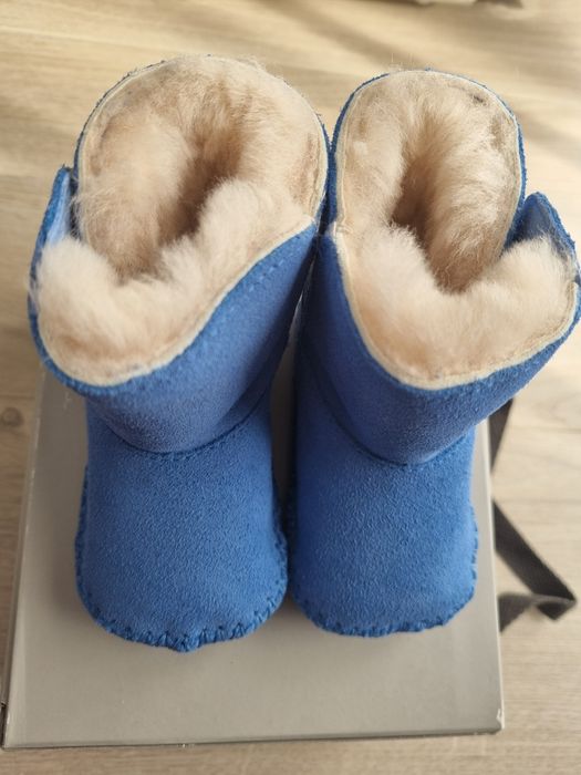 Ghete UGG blană noi născuți