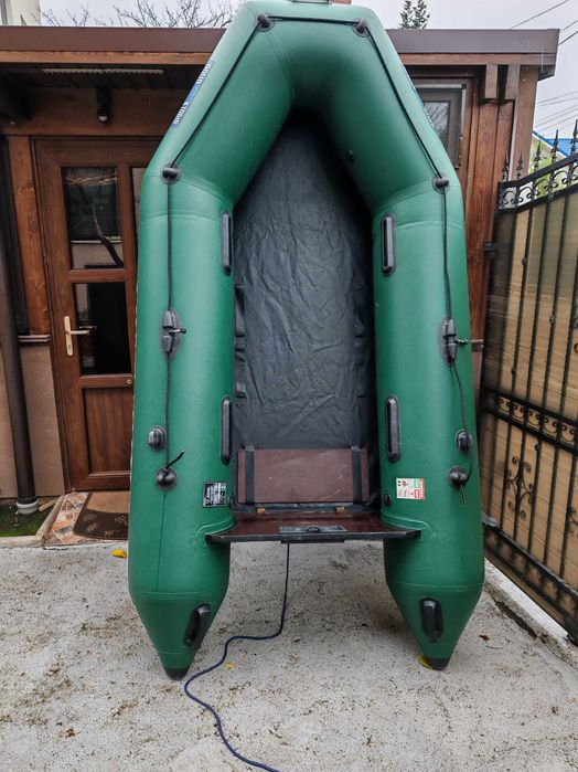 Barca Aquastorm și motor Yamaha 4cp, 2T