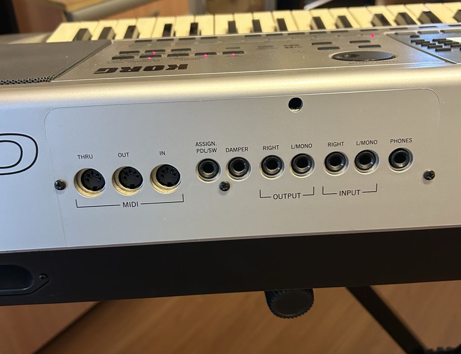 Синтезатор KORG PA50