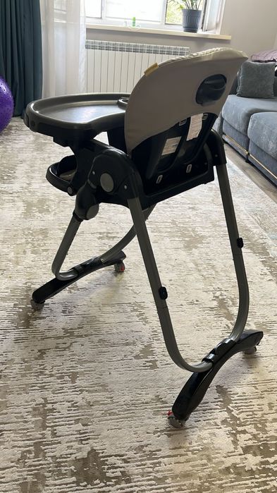 Детский столик каталка