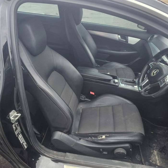 Продавам Mercedes W204 Facelift 651 мотор AMG пакет на ЧАСТИ Мерцедес