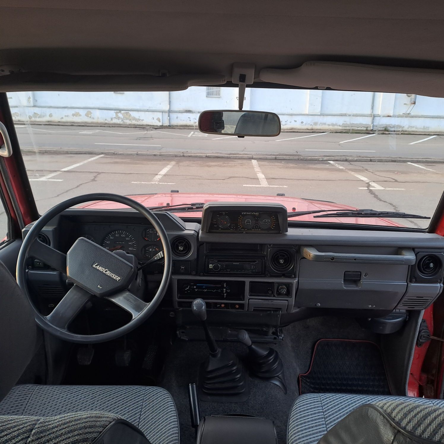 Toyota Land Cruiser J70