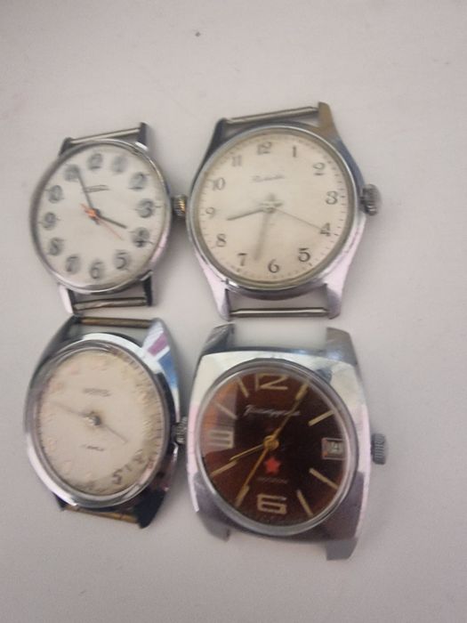 Часы Ракета и Восток