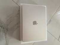 Vând MacBook Air
