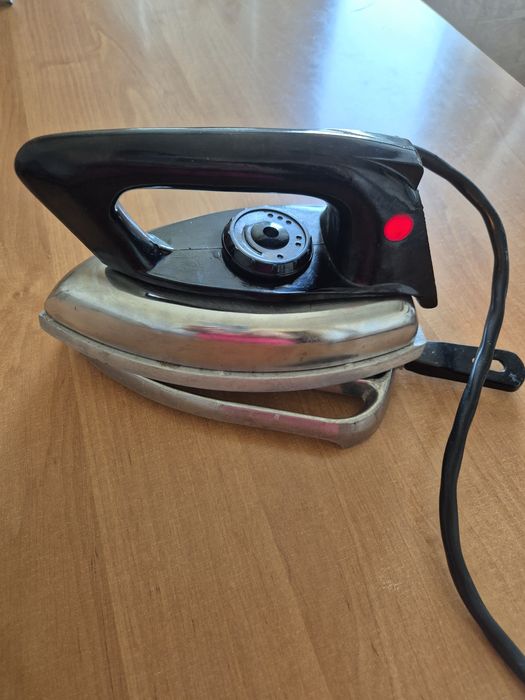 Продам утюг СССР