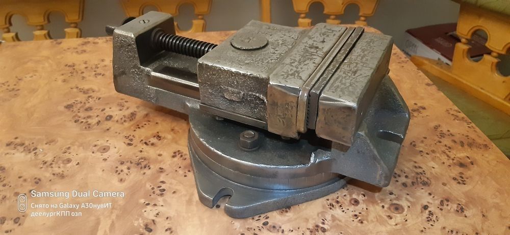 станочные тиски 160мм.