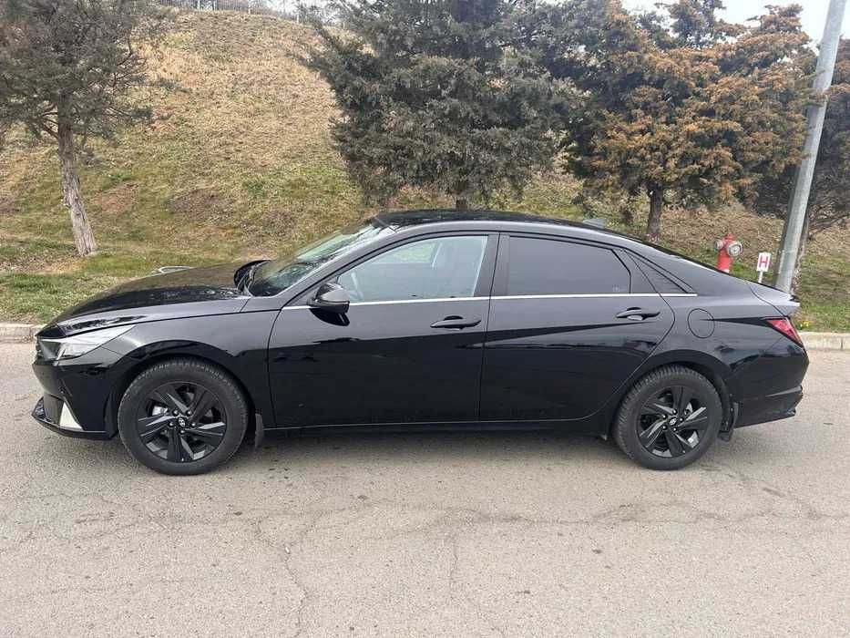 Hyundai Elantra 2022 Vand sau schimb