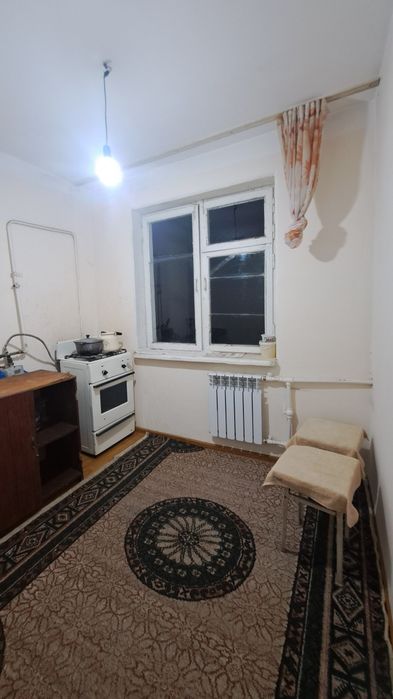 Чирчик шахар 
Октябр  
#1-хона 4-этаж 
Квартира ижарага берилади 
Н