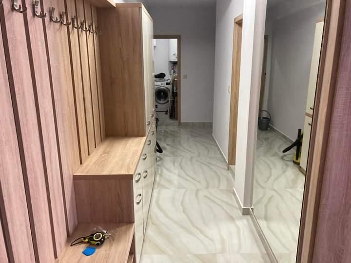 Тристаен апартамент под наем в жк. Христо Смирненски