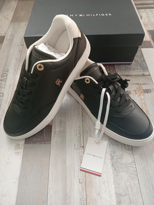 Дамски маратонки Tommy Hilfiger НОВИ!