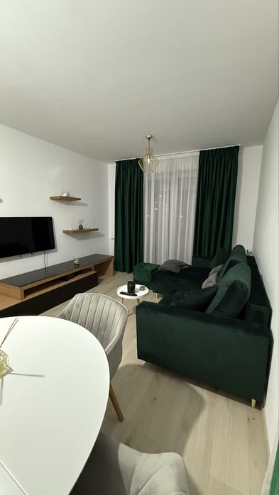 Inchiriez apartament  2 camere zona Tractorul