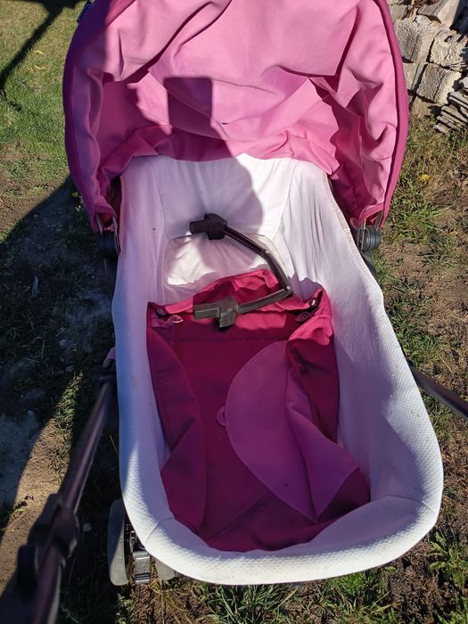 Cărucior 3/1 și tricicleta