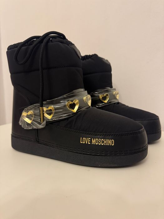 Апрески Love Moschino